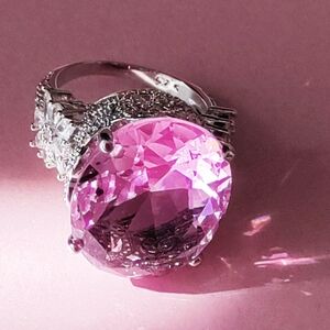 Elegant Ring 925 with Large Pink CZ - Size 8